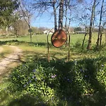 Bed and Breakfast Les Chantours, Domaine Naturel Arbore Et Fleuri De15 Hectares 3*