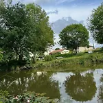 Les Chantours, Domaine Naturel Arbore Et Fleuri De15 Hectares 3* Saint-Antoine-Cumond