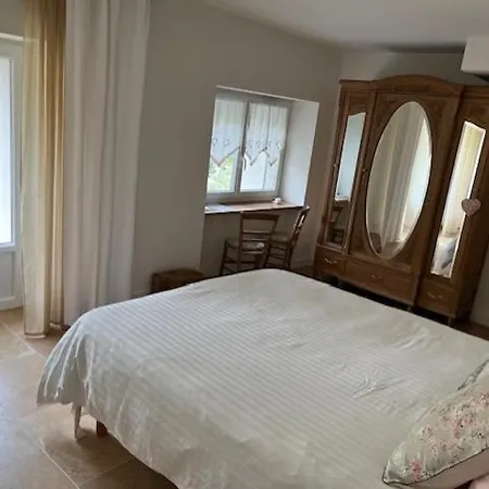 Les Chantours, Domaine Naturel Arbore Et Fleuri De15 Hectares 3* Saint-Antoine-Cumond